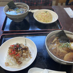 Chuukaya Kichou - 月曜　チャーシュー丼と拉麺