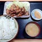 あおき食堂 - 豚肉生姜焼(にんにく)定食