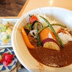 麺屋 草庵 - 揚げ野菜カレー1100円
