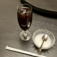 美林華飯店 - ランチに付くデザートとコーヒー