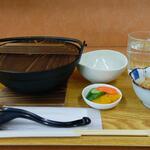 小さな食堂 ヒロ - 野菜雑炊 (税込)550円 ※正面から (2022.12.20)