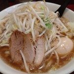 ゴリラーメン - ミニ ＋ 味玉 アップ！