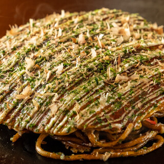 Enjoy a wide variety of Okonomiyaki menus, including okonomiyaki ♪ Plenty of sides are also available ◎