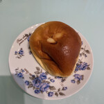 フルフル - とろけるクリームパン200円