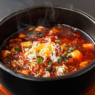 Piping hot mapo tofu served in a stone pot! Enjoy our carefully crafted masterpieces.