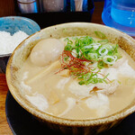 鶏白湯らーめん ちきんういんぐ - 鶏白湯ラーメン大　煮玉子　白ごはん