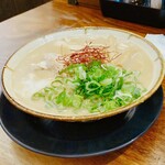 Toripaitan Ramen Chikin Uingu - 　　　　鶏白湯ラーメン