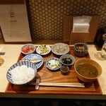dancyu食堂 - 本日の小鉢定食、980円。一日限定30食。