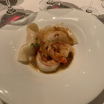 ル・マノアール・ダスティン - 車海老のラビオリ　アメリケーヌソース