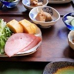 ラ・ヴェルドゥーラ - 朝食　卵焼き、筍、納豆、etc