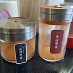 富士見うどん - 高級唐辛子
      2022/12/20
      温かけ2玉 （290円+120円） 410円
      てんぷら 野菜かき揚げ 120円
      てんぷら イカ下足 120円