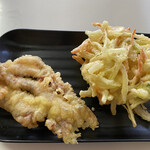 富士見うどん - 2022/12/20
      温かけ2玉 （290円+120円） 410円
      てんぷら 野菜かき揚げ 120円
      てんぷら イカ下足 120円