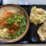 富士見うどん - 2022/12/20
      温かけ2玉 （290円+120円） 410円
      てんぷら 野菜かき揚げ 120円
      てんぷら イカ下足 120円