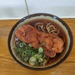 弥生軒 - から揚げ1個そば¥470