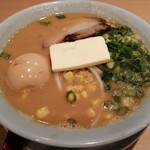 らーめん 哲心 - 「みそバターらーめん&味玉トッピング」900円