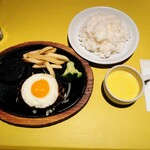 ステーキのあさくま  - 料理写真:エッグハンバーグランチ ¥858