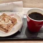 Misuta Donatsu - コク深キャラメルパイ、ブレンドコーヒー