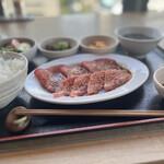 YAKINIKU A FIVE 徳 - 