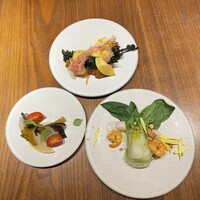 ERUTAN RESTAURANT BAR - 