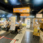 立ち呑みBAR COCO - 【2022年10月】新潟館ネスパスと言う新潟県のアンテナショップの奥の方に、このお店が有るエリアが有ります。