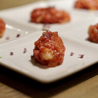 焼肉うしごろ 西麻布本店 - 北海ボタン海老の和牛ユッケ