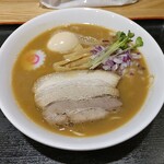 麺屋 睡蓮 - 味玉ラーメン