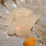馳走 啐啄一十  - ⑥虎魚(広島県似島産、2日寝かせ)
      体脂肪は5%位ですがグルタミン酸がたっぷり
      15%放血、2℃冷やし込みの2日寝かせで更にアミノ酸が増え、上品かつジワッと膨らむ旨み&甘みが良い