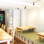 ぐらまかふぇ - 畳スペースがあるので、お子様ともゆっくり過ごせます。ベビーカーも店内に置くことができます。