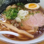 地鶏ラーメン ありがとう - 刻みネギは二種類。