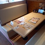 久兵衛屋 - テーブル席 ソファータイプ