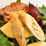 宇豆基野 - 宇豆基野ブランチ 2600円 の青リンゴ、蛍烏賊(ホタルイカ)、蛸のやわらか煮、薫製平湯葉のサラダ