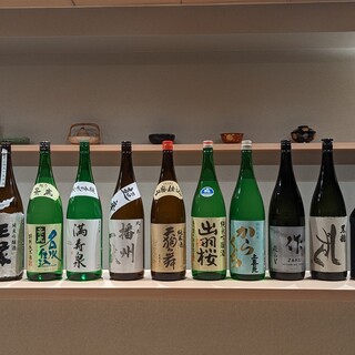 日本酒好きの方は必見。料理の味を引き立てる一杯をどうぞ