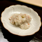 道人 - ⑧餅粉揚げ海老芋、ずわい蟹餡掛け
      ～美味すぎる逸品。本場大阪富田林産の海老芋はねっとりと濃厚な食感と味わいだが、更に餅粉で揚げて蟹餡掛けと絡ませるという至極の料理に仕上がっている。