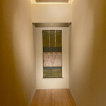 道人 - 今年初めに改修されて厨房が広くなり、床の間は奥行きが出て荷物置きになっちゃいそう。