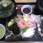 Arashi - お刺身・天ぷら等、定食はたくさんの種類があります。
