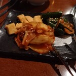 鳥取和牛オレイン55一頭買い専門店 炭火焼肉 さんこう苑 - キムチ盛合せ