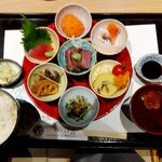 美濃焼和食割烹 二代目 浪花 - 