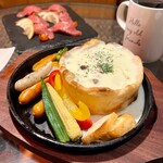 肉&チーズとハチミツ食べ放題 CHEESE MEAT GARDEN - 