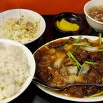 Tonton Gyouza Kaen Hanten - 鶏レバーのピリ辛炒め定食