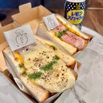 日本一分厚いカツサンド 大阪とんかつ - 