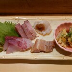 Taisen - ○鰹天の甘酢和え（右側）
                      カツオの天ぷらが甘酢に浸かってた。
                      美味しい味わい。