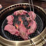 焼肉みずの - 焼風景