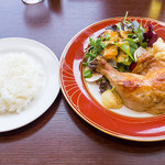 洋食ビストロ ドンピエールハート - 「骨付き美桜鶏もも肉のコンフィ（シェフのおすすめ週替わりランチ）」