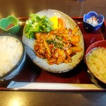 三平DINING - ホルモンキムチ炒め　950円