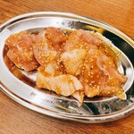 焼肉商店 浦島屋 - とりもも@418円