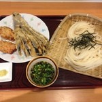 Junte Uchichi Sanuki Udon Gorou - じょうれんうどんと天ぷら