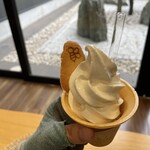 梅月庭 - なのハッチソフトクリーム