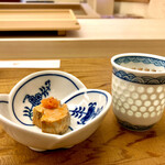 鮨おばな - 5日漬け込んだ鮟肝　そして八海山濁りスパークリング