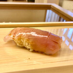 鮨おばな - 握りははハタから