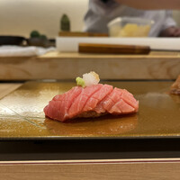 梅田 鮨 よこ田 - 大トロ